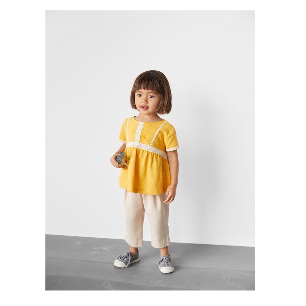 Zara baby top with lace inserts 🏷